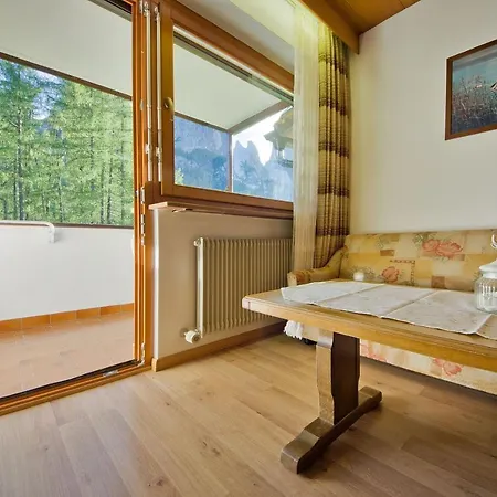 Appartamenti Pastueres Kolfuschg Exterior foto