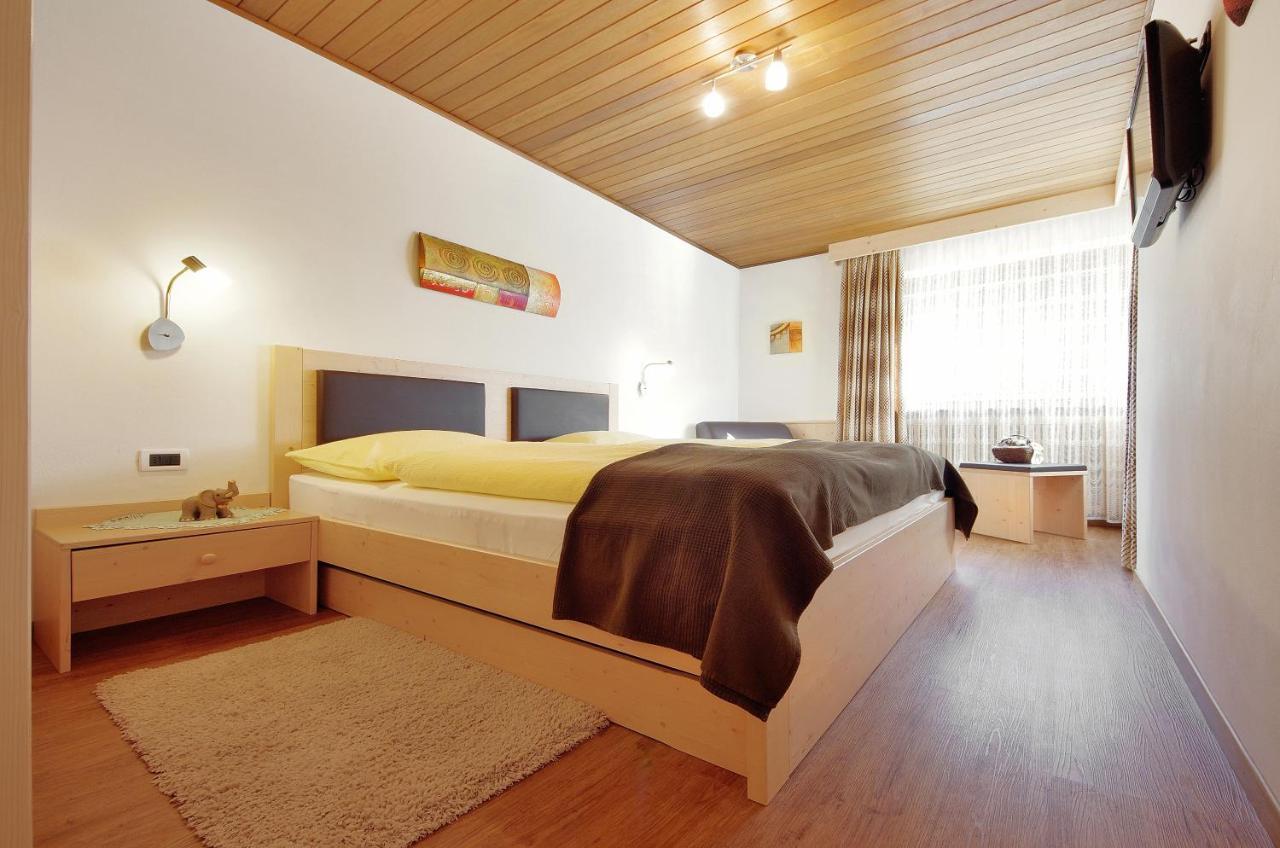 Apartment Pastueres
